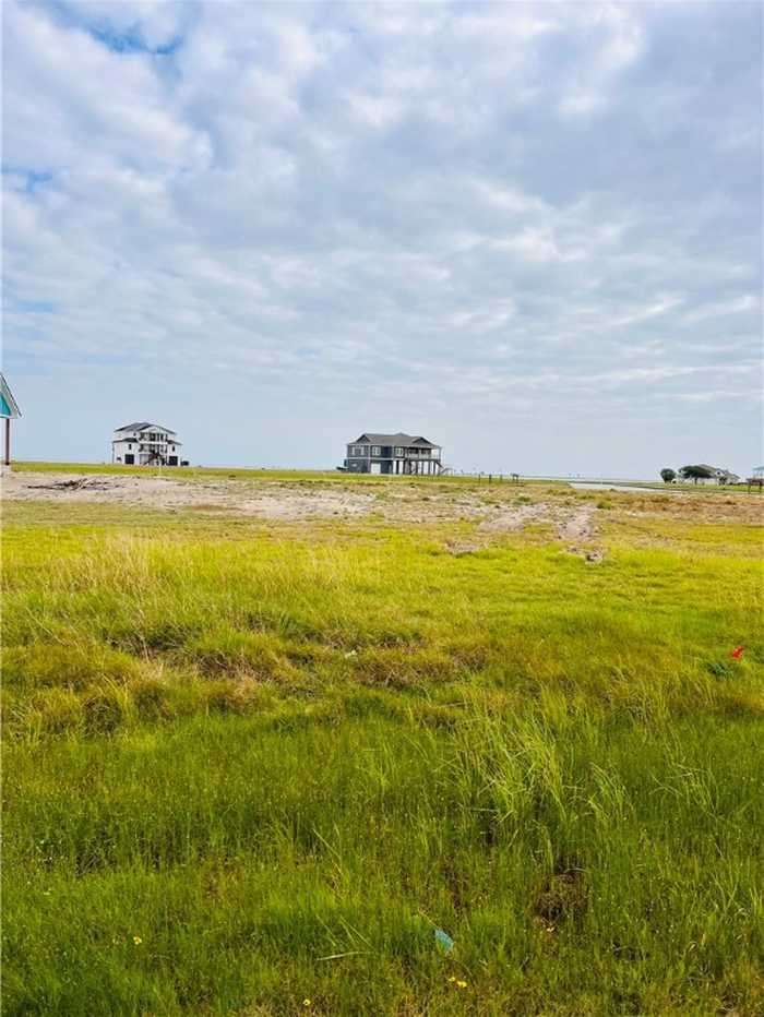 photo 1: 1513 Cape Velero Drive, Rockport TX 78382