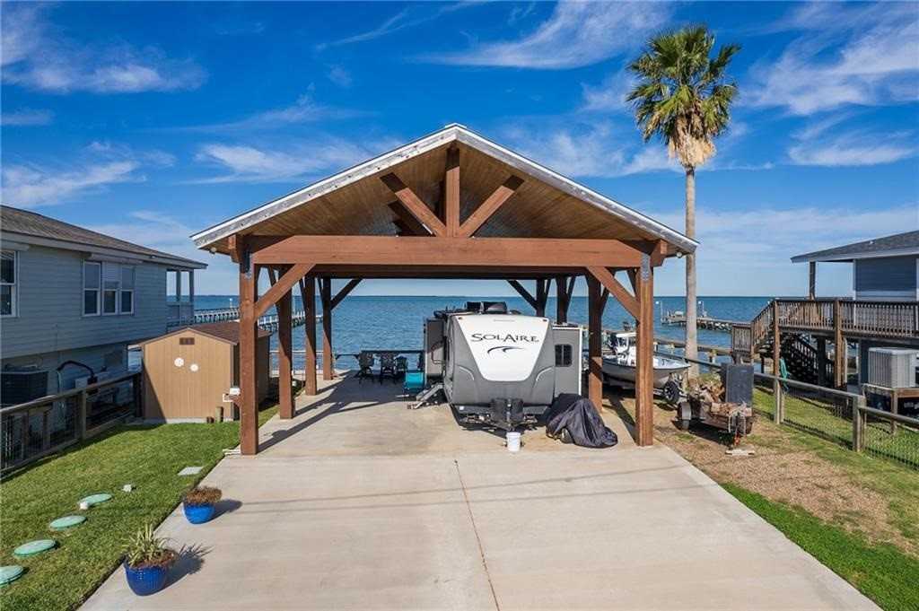 photo 1: 668 Copano Ridge, Rockport TX 78382