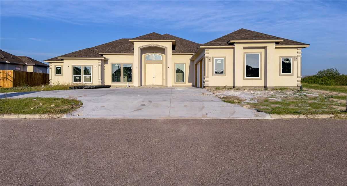 photo 1: 4033 Ranch Lake Drive, Corpus Christi TX 78413