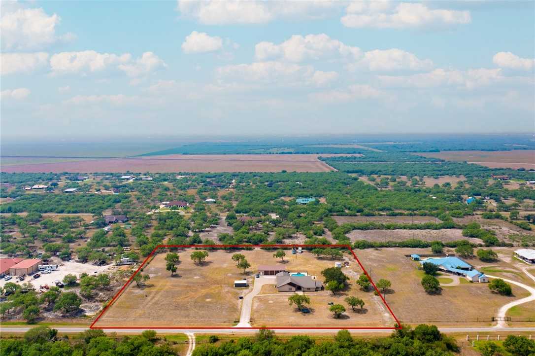 photo 1: 463 County Road 2111, Alice TX 78332