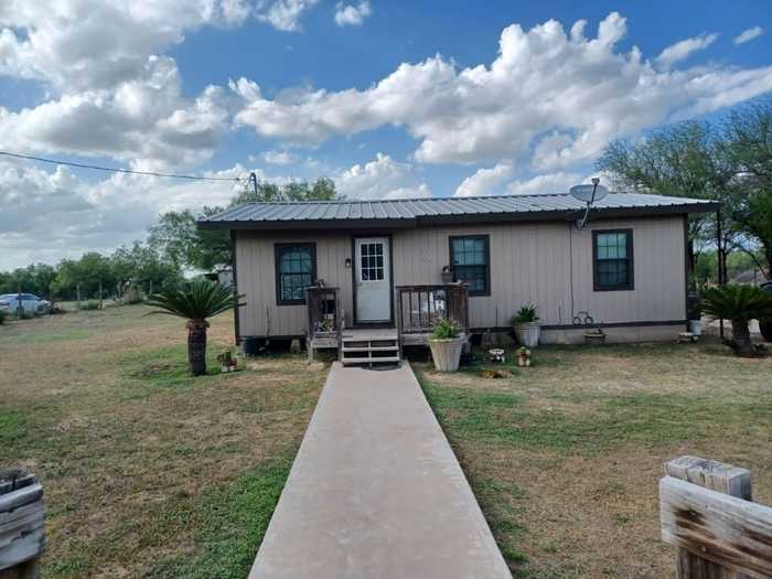 photo 1: 52 Colwell, Hebbronville TX 78361