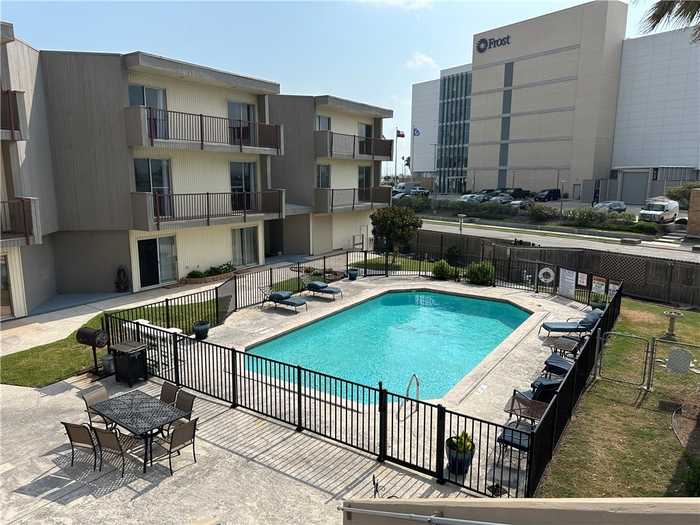 photo 10: 520 S Chaparral Street Unit 202, Corpus Christi TX 78401