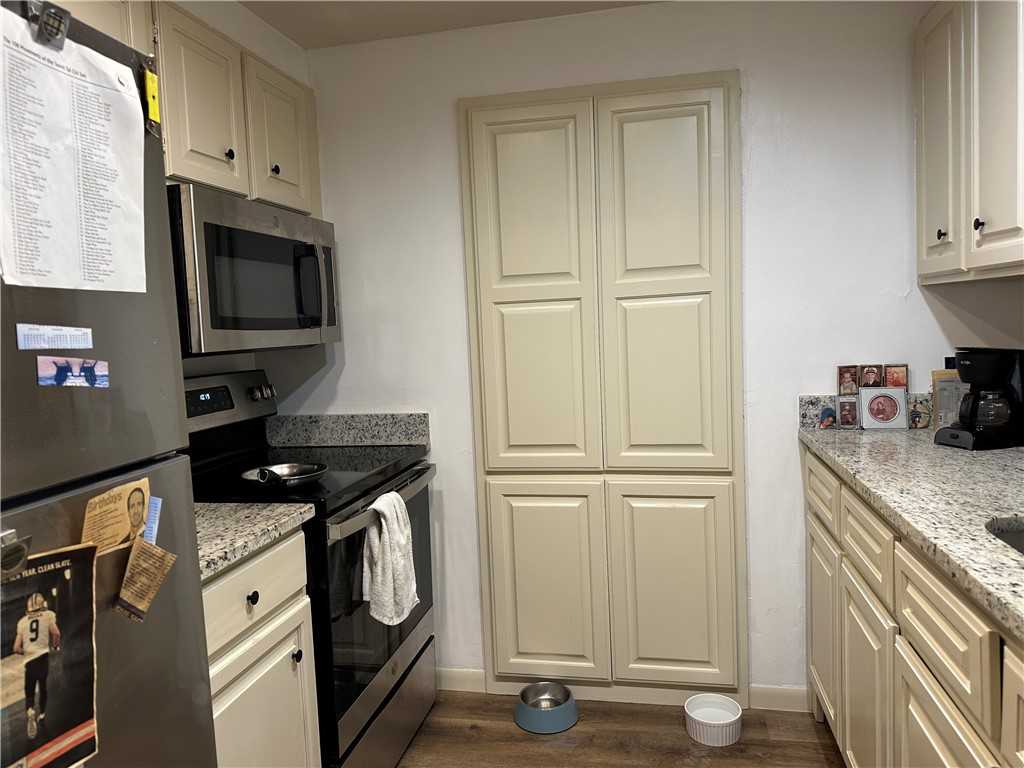 photo 3: 520 S Chaparral Street Unit 202, Corpus Christi TX 78401