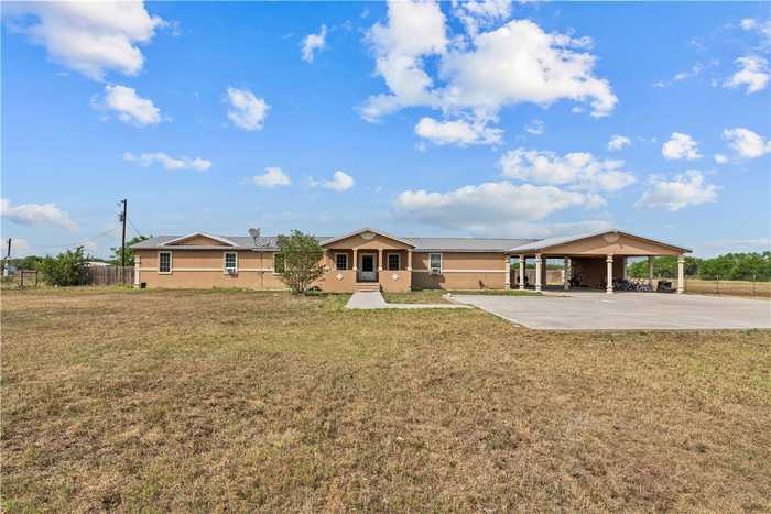 photo 2: 21938 County Road 798, Mathis TX 78368