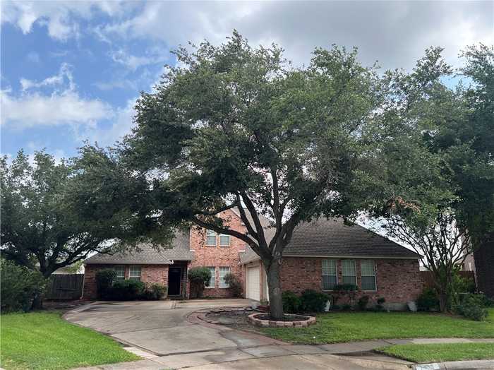 photo 1: 7701 Cedar Creek Circle, Corpus Christi TX 78413