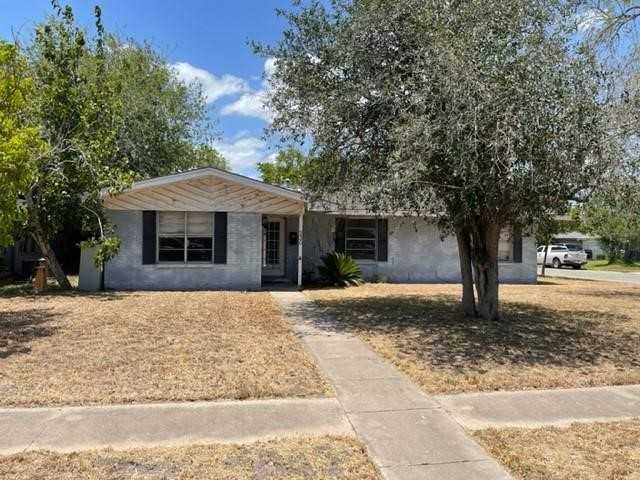 photo 2: 230 Carol Avenue, Kingsville TX 78363