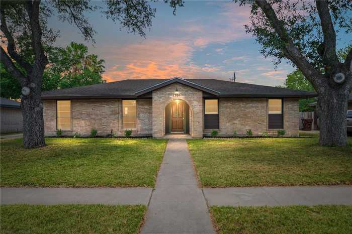 photo 1: 1701 Annette Street, Kingsville TX 78363