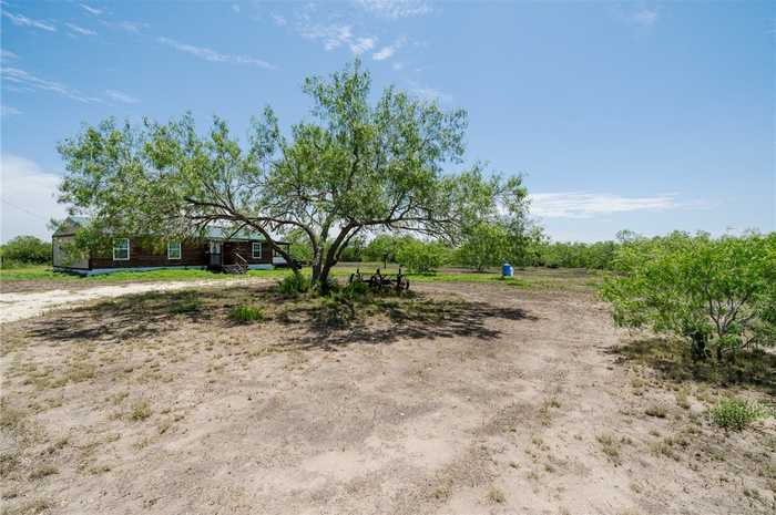 photo 2: 420 County Road 2391, Orange Grove TX 78372