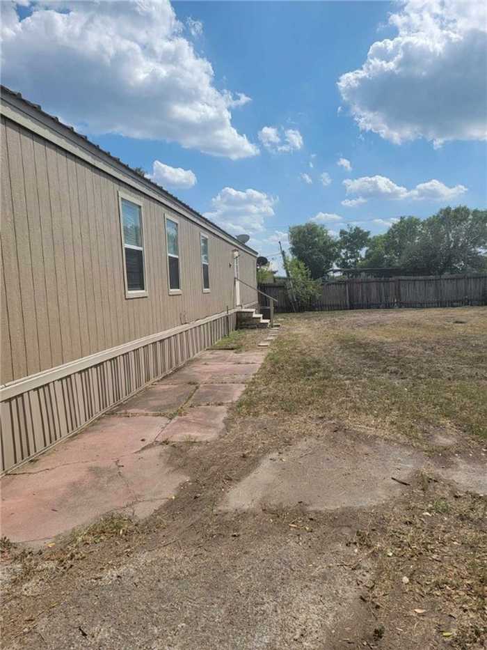 photo 20: 713 Moreno Street, Mathis TX 78368