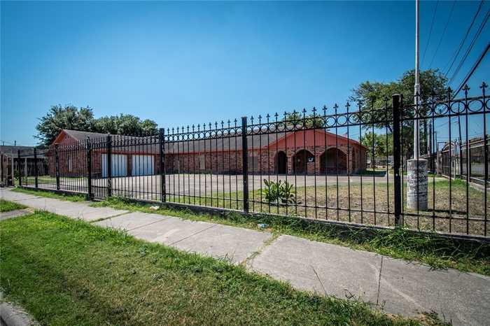 photo 2: 1206 Coleman Avenue, Corpus Christi TX 78401