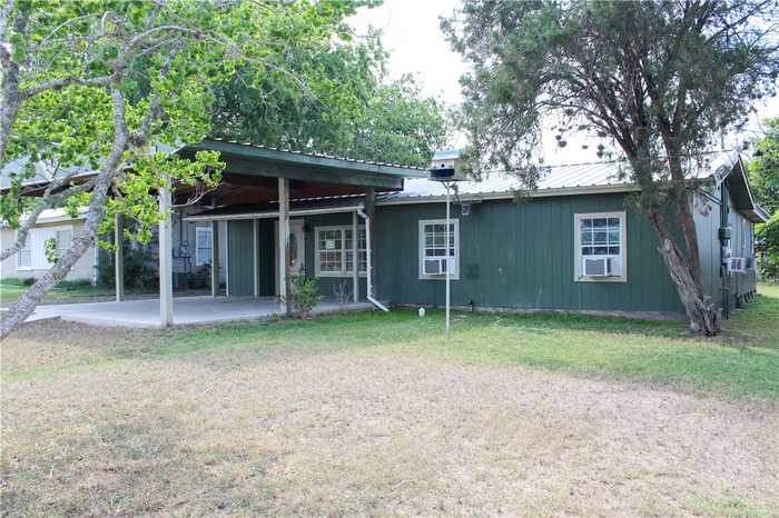 photo 2: 1419 E Corpus Christi Street, Beeville TX 78102