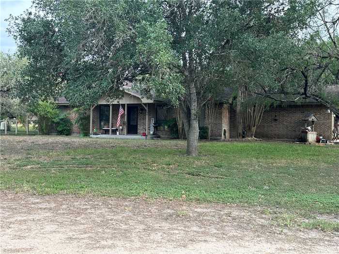 photo 2: 190 County Road 376, George West TX 78022