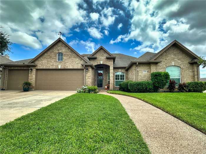 photo 1: 7514 Rancho Vista Boulevard, Corpus Christi TX 78414