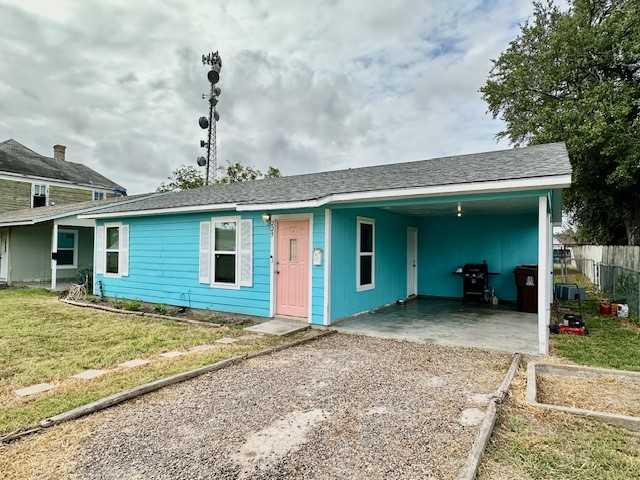 photo 2: 225 W Kenedy Avenue, Kingsville TX 78363