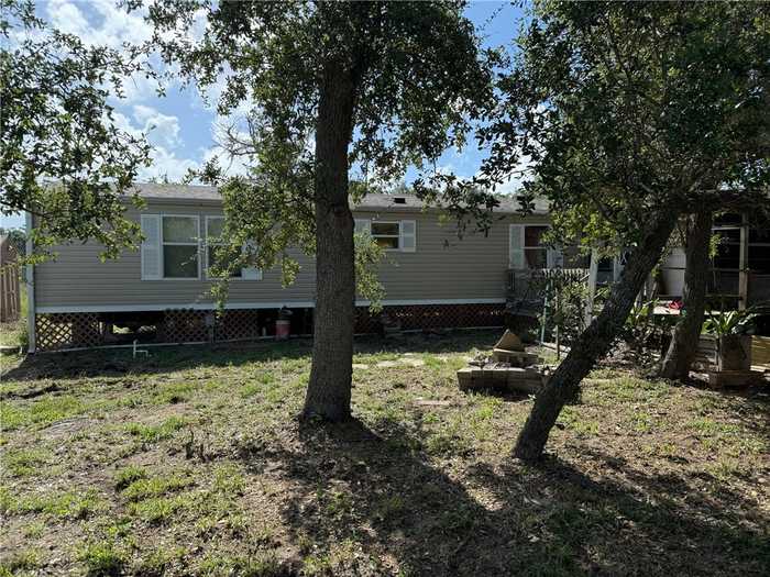 photo 1: 208 Steart Street, Rockport TX 78382