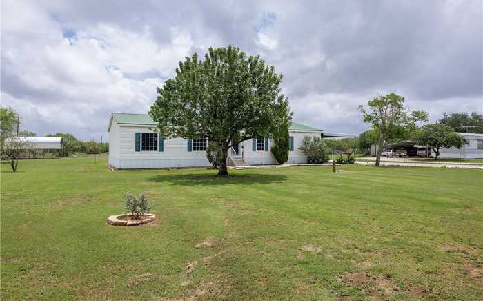 photo 2: 1102 County Road 336, Alice TX 78332