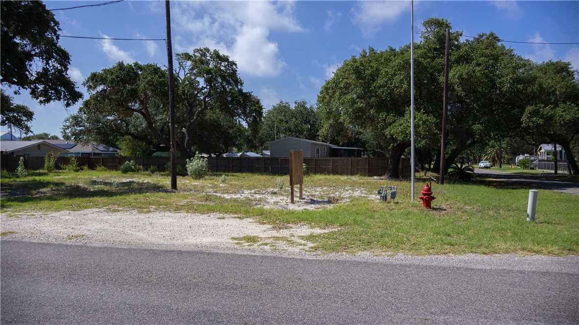 photo 3: 104 S 4th Street, Fulton TX 78358