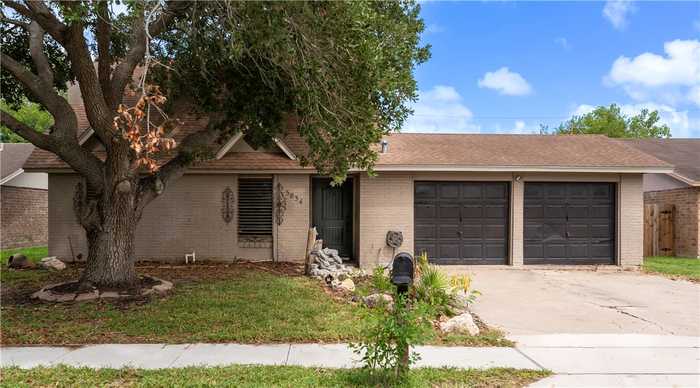 photo 2: 5834 Crestwood Drive, Corpus Christi TX 78415