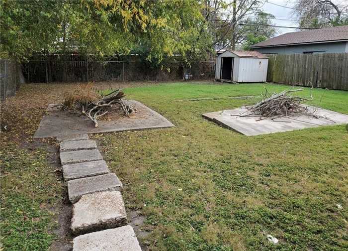 photo 2: 4610 Nicholson Street, Corpus Christi TX 78415