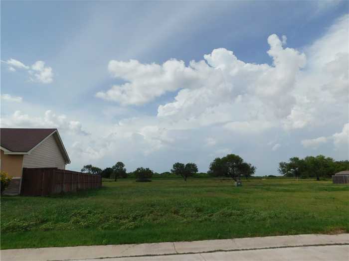 photo 1: n/a Montana Street, Alice TX 78332