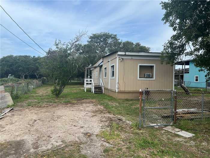 photo 1: 719 N Doughty Street, Rockport TX 78382