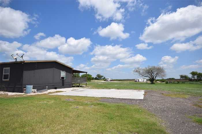 photo 2: 269 County Road 310, Orange Grove TX 78372