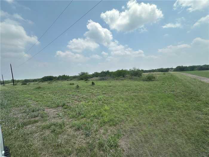 photo 1: 608 Cr 1162, Alice TX 78332