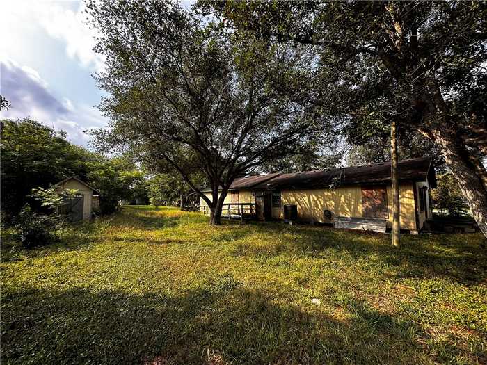 photo 5: 700 N Frio Street, Mathis TX 78368