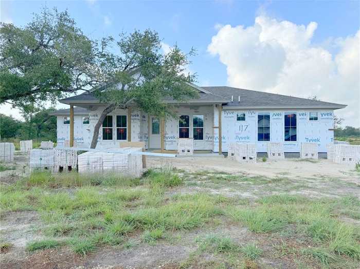 photo 1: 117 Logan Parkway, Rockport TX 78382