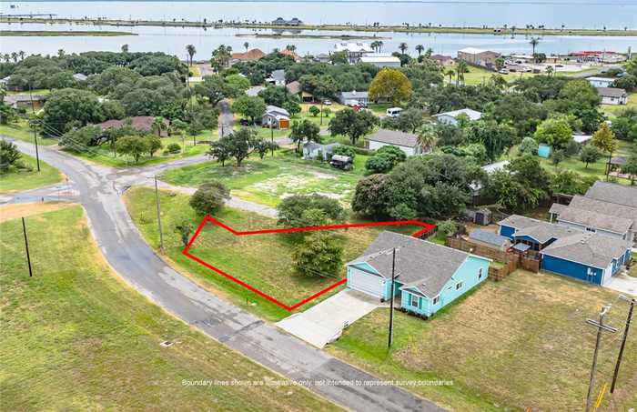 photo 5: 1421-1425 E Linden Street, Rockport TX 78382