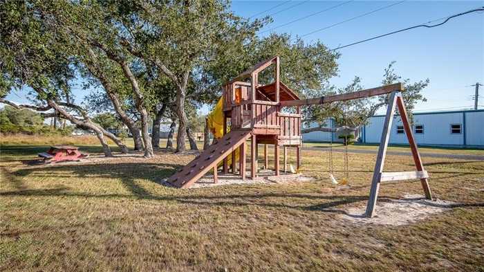 photo 8: 188 S Mesquite Tree Drive, Rockport TX 78382