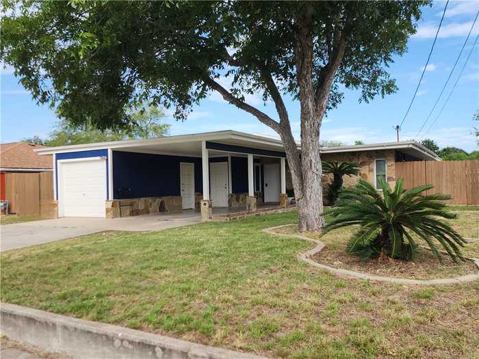 photo 1: 3213 Azores Drive, Corpus Christi TX 78418