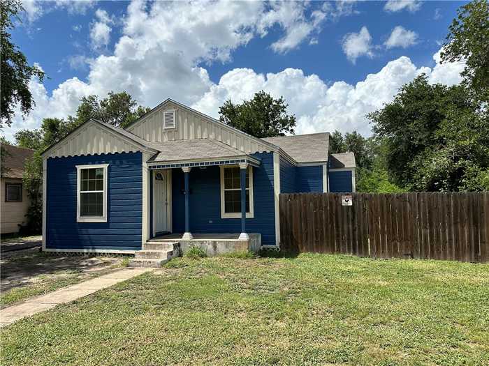 photo 1: 1033 E 4th Street, Alice TX 78332