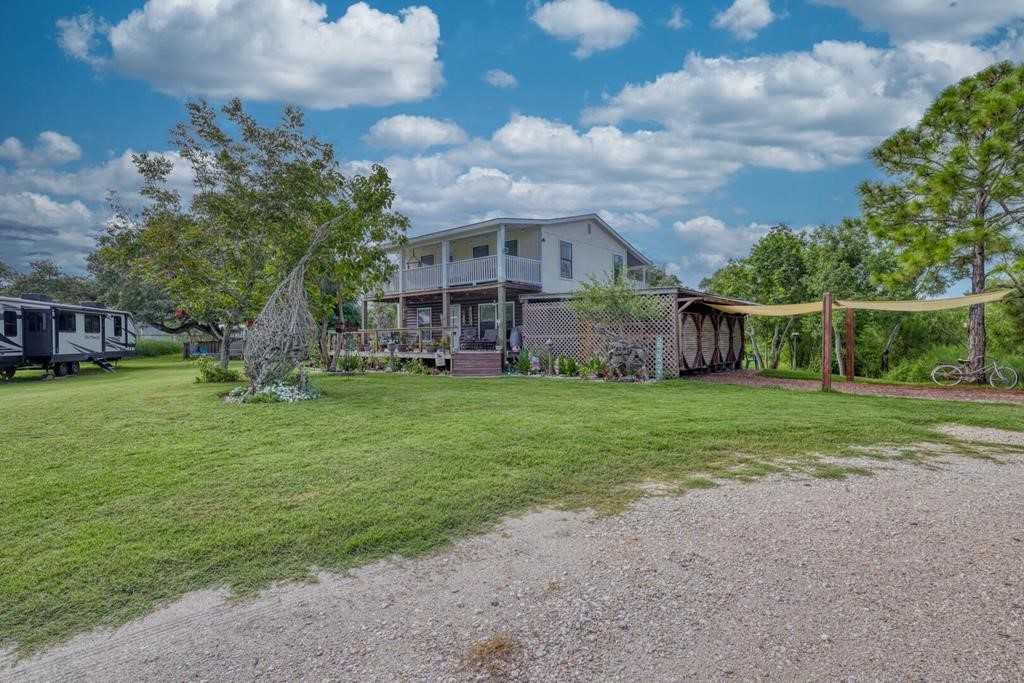 photo 1: 233 Lakeview Drive, Rockport TX 78382