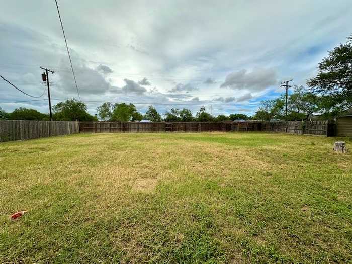 photo 33: 608 E Shelton Street, Kingsville TX 78363