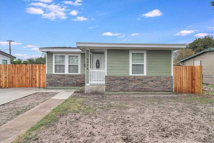 photo 1: 4954 Urban Street, Corpus Christi TX 78415