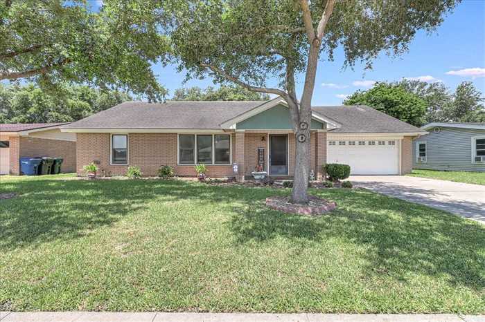 photo 1: 10730 Emmord, Corpus Christi TX 78410