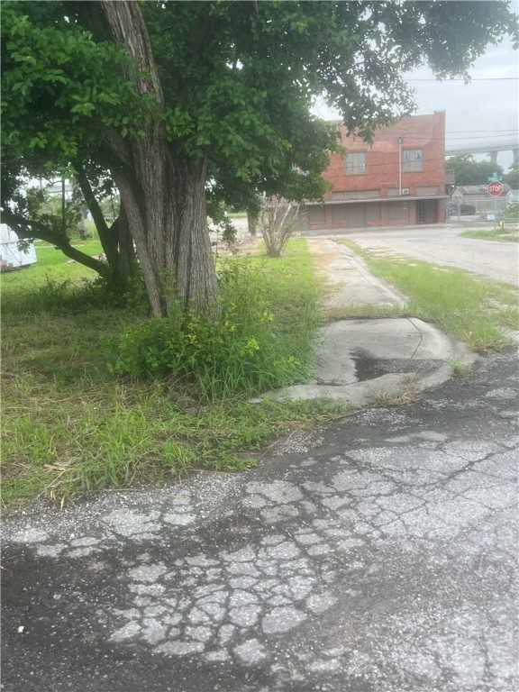 photo 2: 1417 San Juan Street, Corpus Christi TX 78401