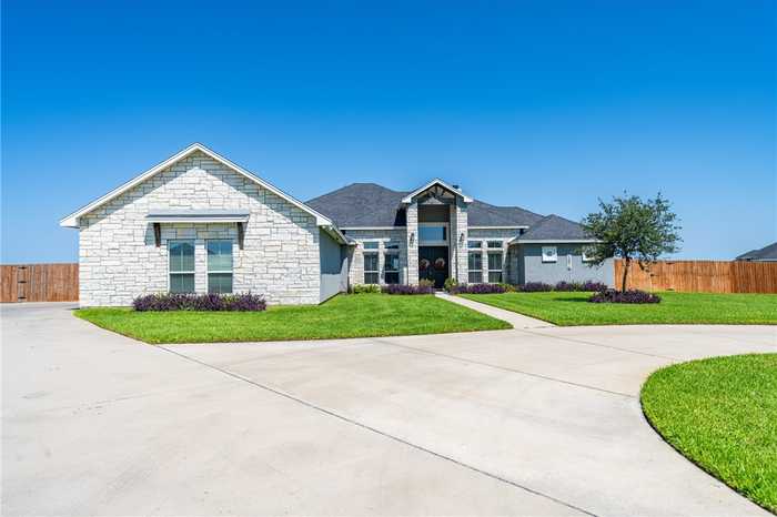 photo 2: 1374 Lion Heart Court, Corpus Christi TX 78415