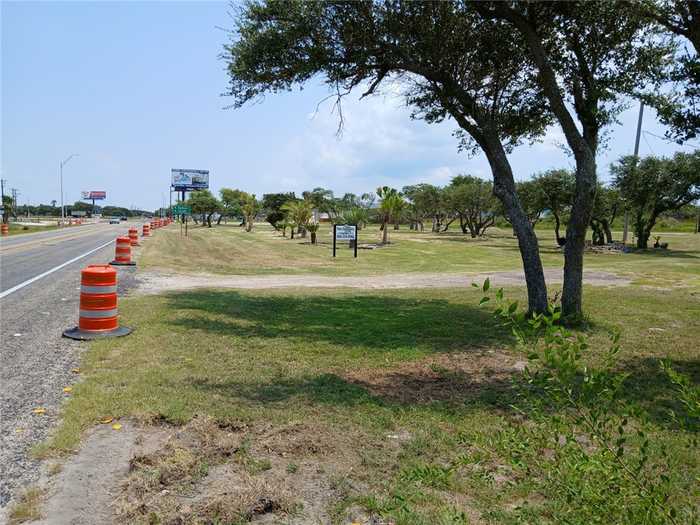 photo 2: 2202 Highway 35 S, Rockport TX 78382