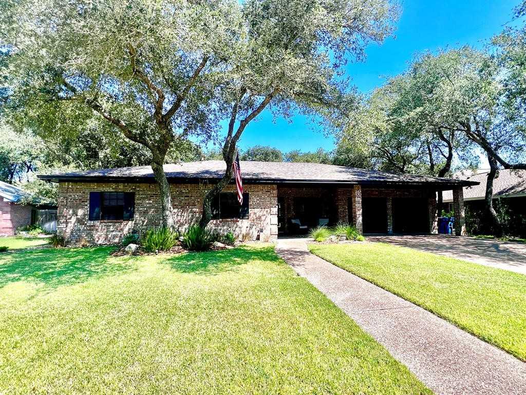 photo 1: 120 Cherry Hills, Rockport TX 78382