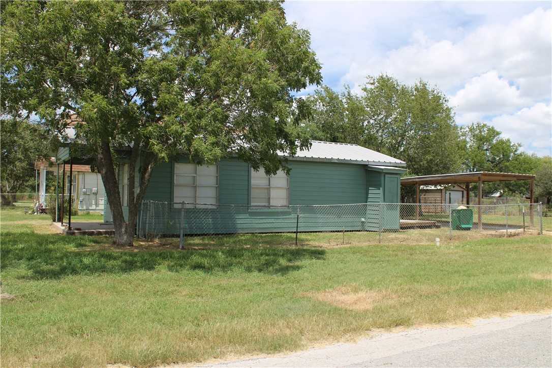 photo 3: 112 E Dahme Street, Orange Grove TX 78372