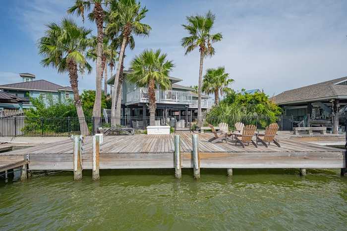 photo 1: 3 Riviera Drive, Rockport TX 78382