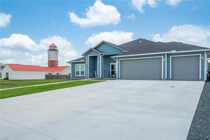 photo 2: 13 Westpointe Drive, Rockport TX 78382