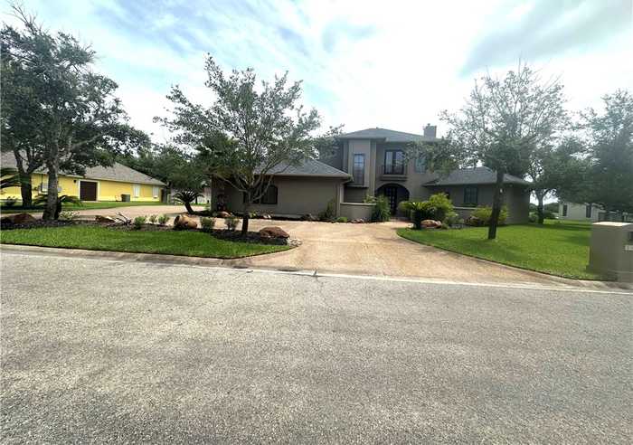 photo 2: 508 Lakewood Drive, Rockport TX 78382