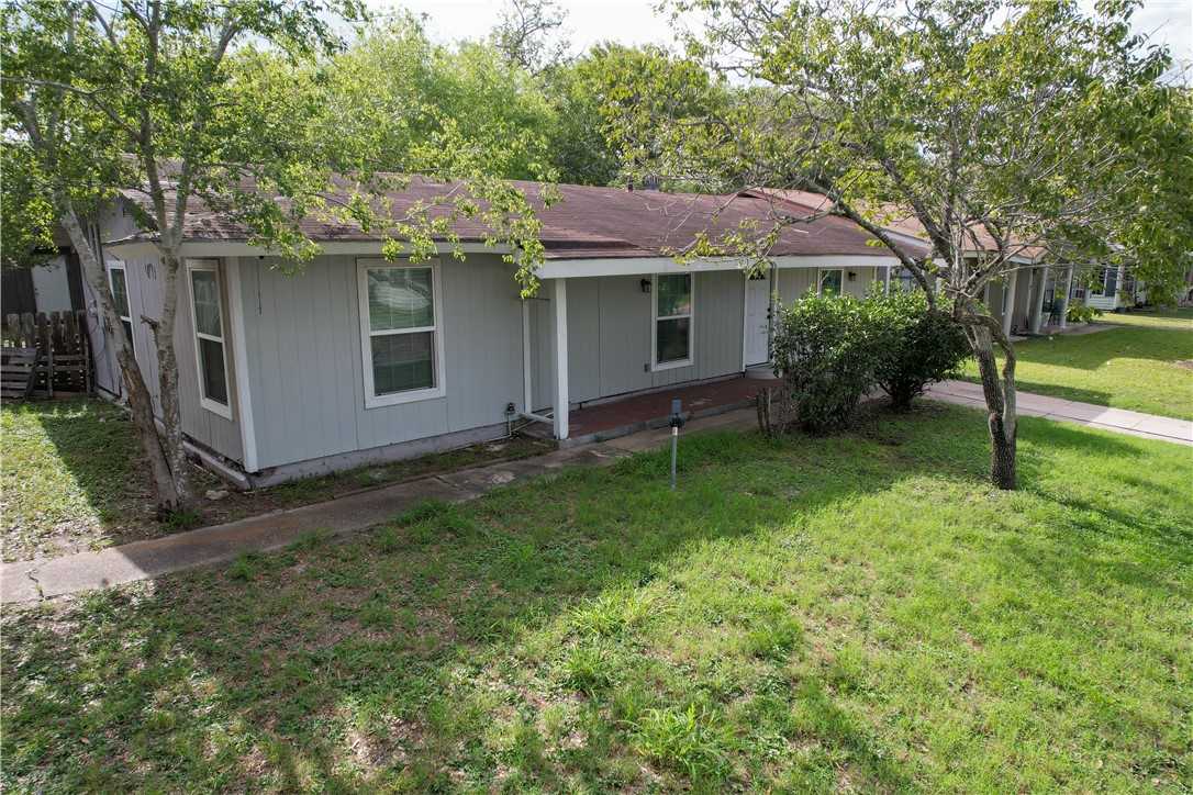 photo 1: 103 N Lightburne Street, Beeville TX 78102