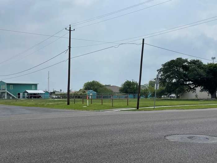 photo 1: 502 E Market Street, Rockport TX 78382