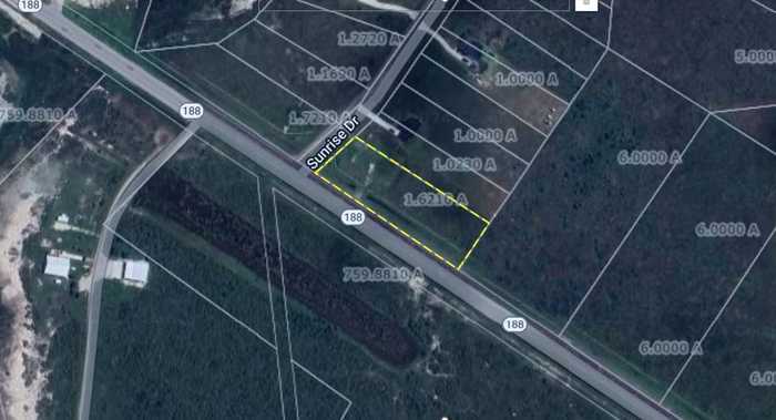 photo 3: 102 Sunrise Drive, Rockport TX 78382