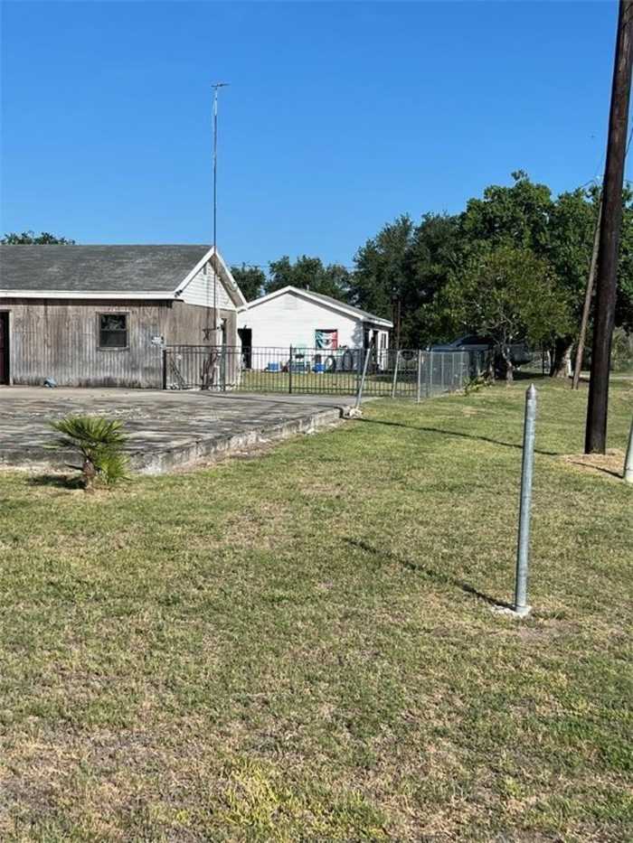 photo 1: 139 Island Drive, Mathis TX 78368