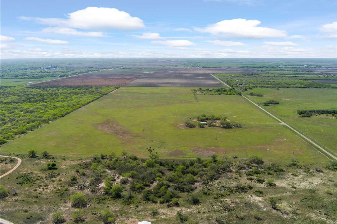 photo 1: E E County Road 2140, Kingsville TX 78363